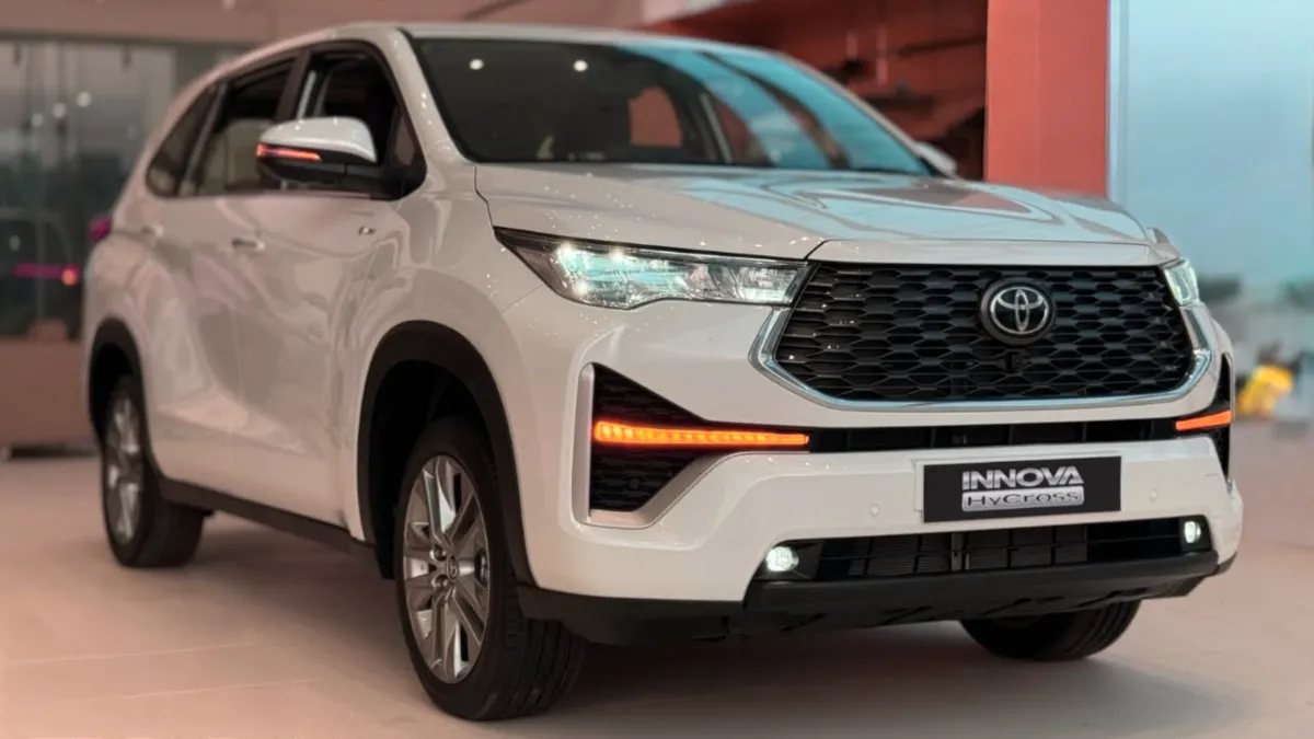 Toyota Innova Crysta 2026 Launched: Premium Features, Powerful Diesel Engine & Luxury Comfort